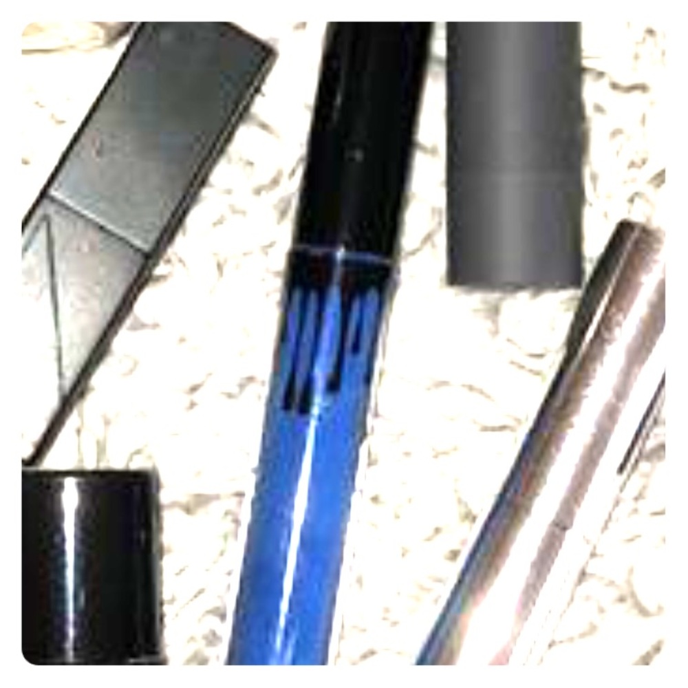 Kylie matte liquid lipstick 💄 in blue 💙 NWT